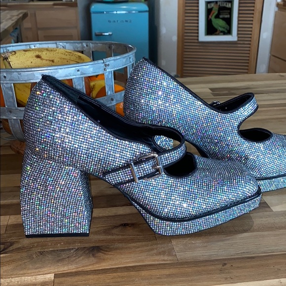 Gianni Bini silver holographic Sparkling Mary Jane square Heels - Picture 2 of 15